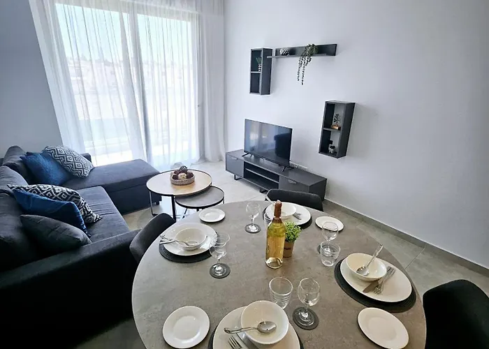 Superior Apartment, Universal Residences