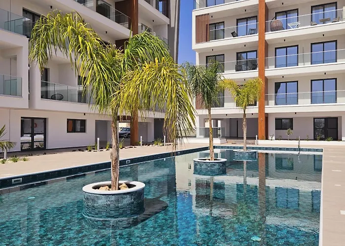 Superior Apartment, Universal Residences *